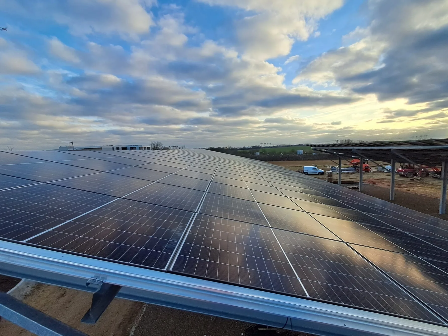 Grande installation photovoltaïque réalisée par Lumélasol