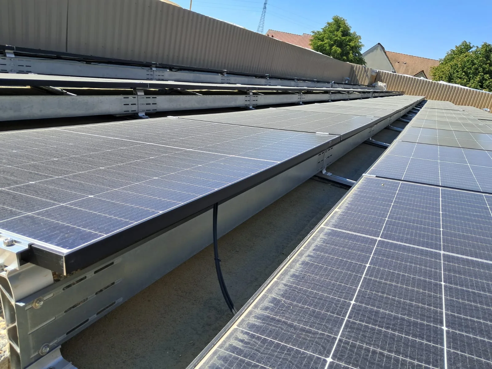 Contrôle visuel de modules photovoltaïques sur leur système de fixation